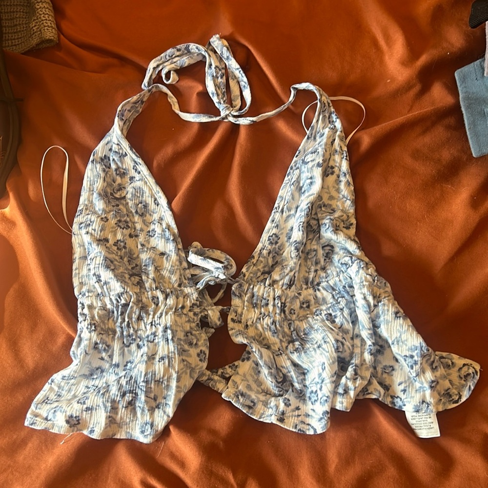 Apron halter top, blue floral size small from the garage